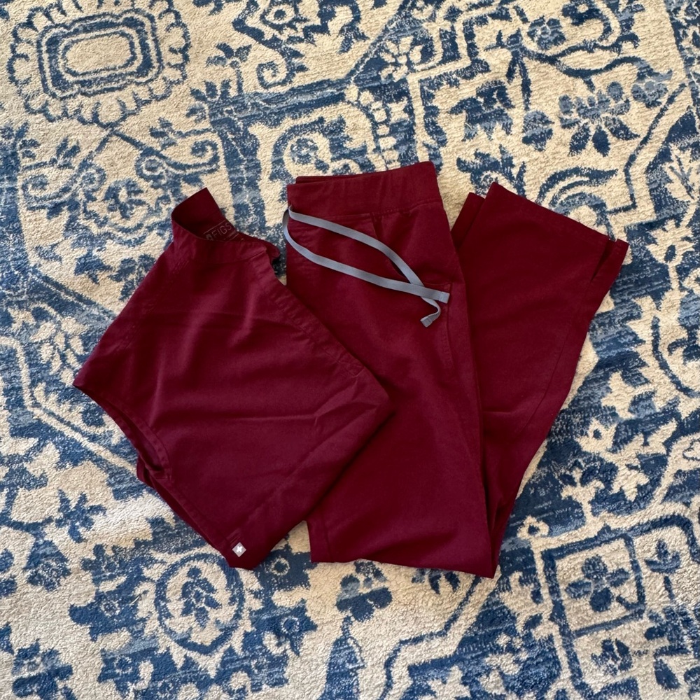 FIGS Rafaela scrub set